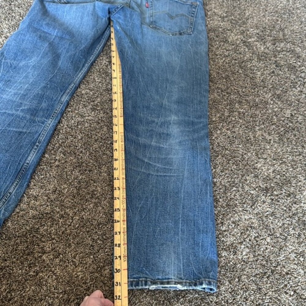 Levis Distressed Jeans Size 32 X 32 - Picture 9 of 9